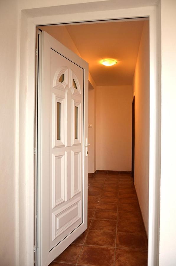 Apartments With A Parking Space Senj - 11520 מראה חיצוני תמונה